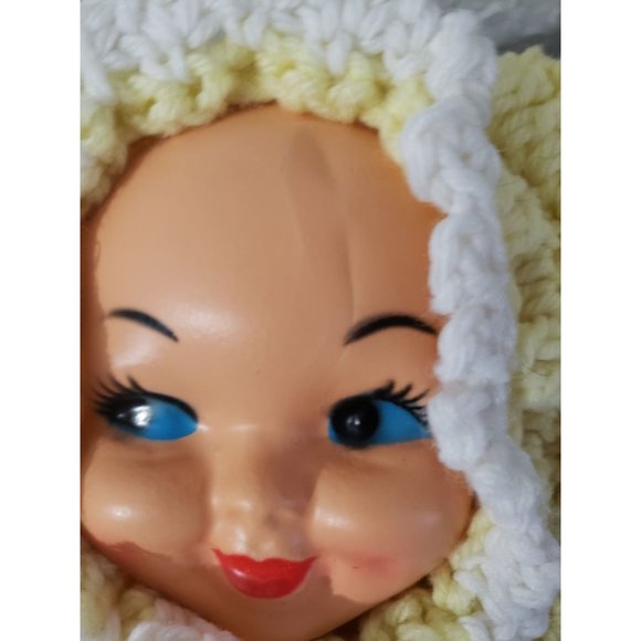 Vintage Doll Face Crochet Pillow Cover 14" Round - Picture 5 of 9